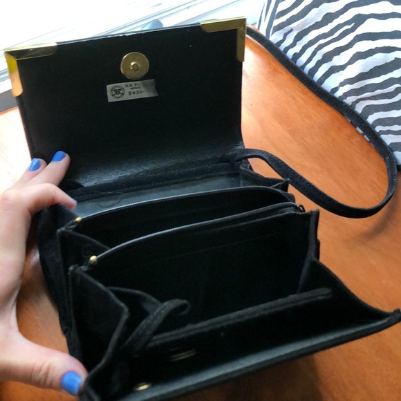 Black handbag with long strap - Picture 3 of 6